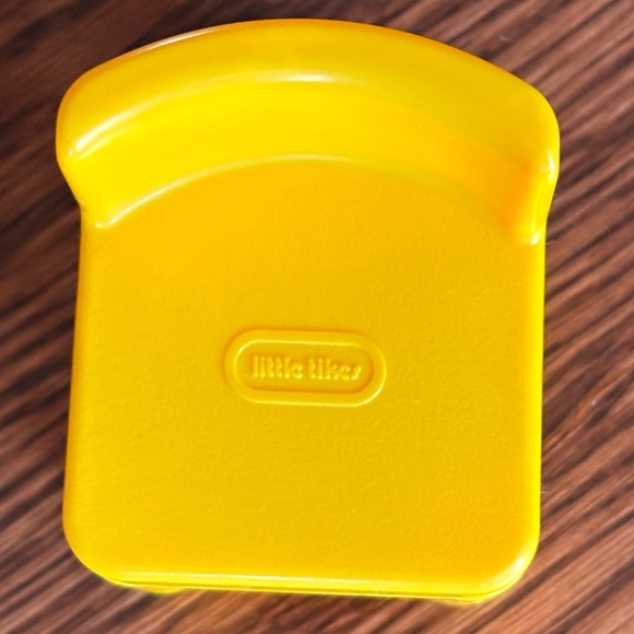 Little Tikes Vintage Yellow Dollhouse Chair - EUC - Picture 2 of 6